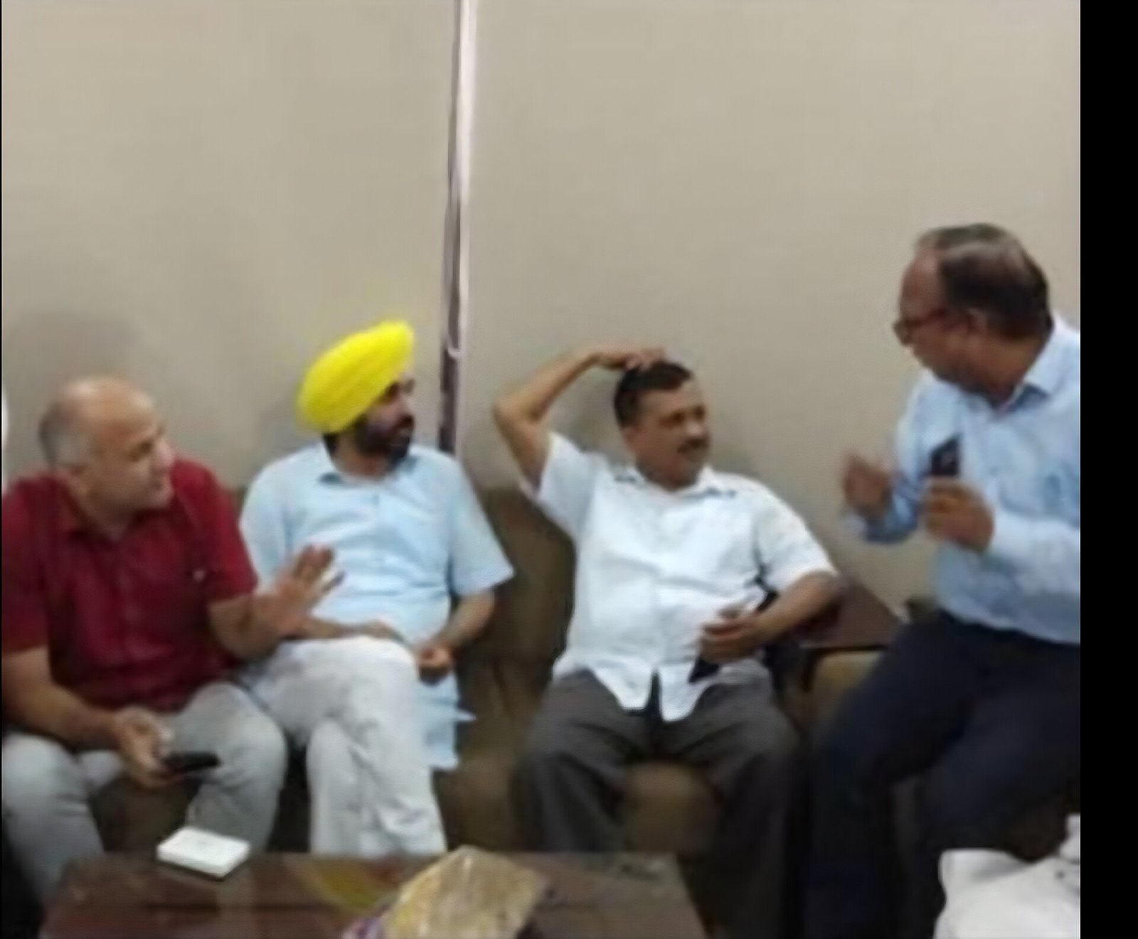 CM मान ने हवारा की पैरोल मांगी, बैट से पिता-पत्नी की हत्या