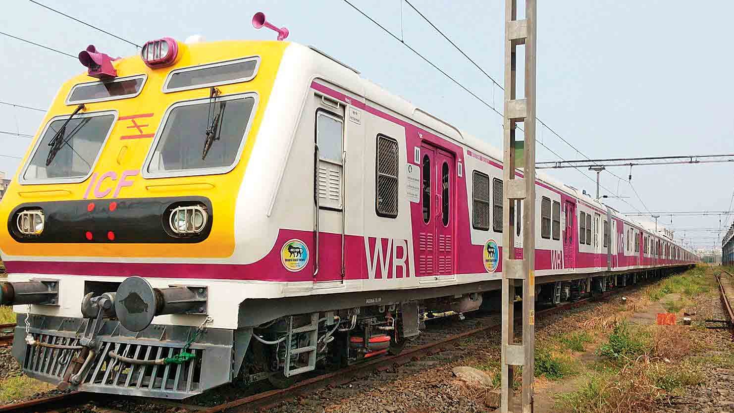 ट्रेन में देवी को 56 भोग, जमानत के लिए जज की फोटो पर तंत्र-मंत्र